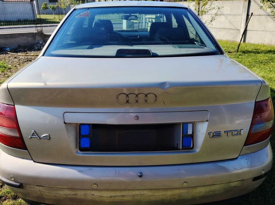 Vând Audi A4, an 2000, km 420000 reali