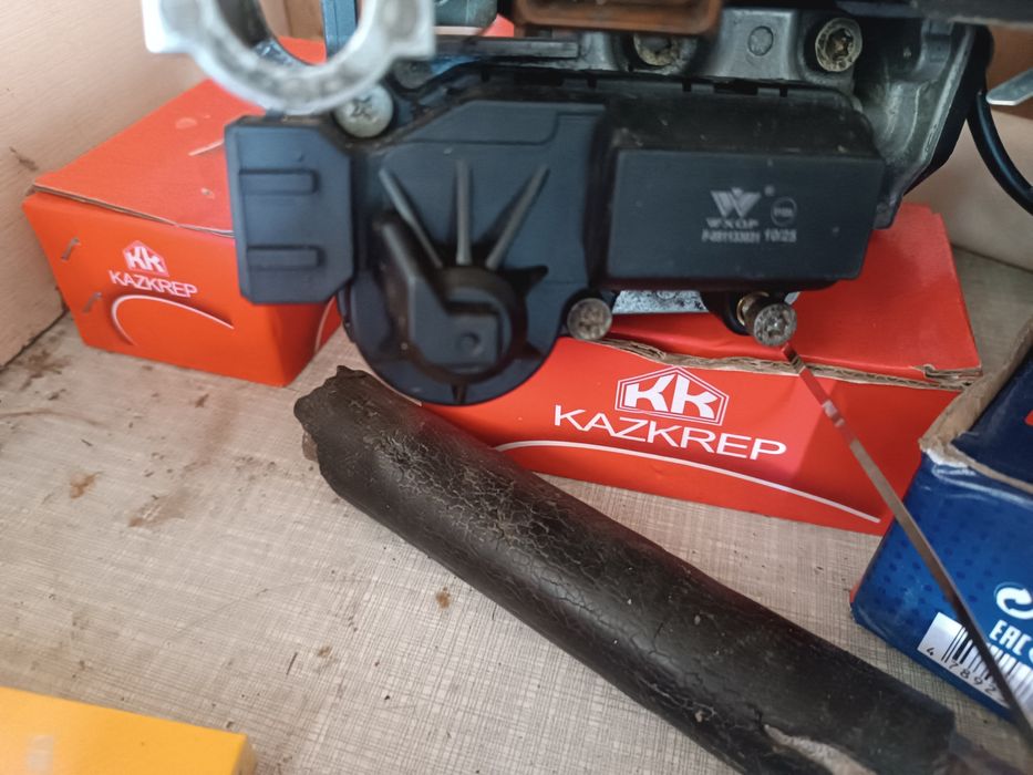 Продам датчик холостого хода на Гольф 3