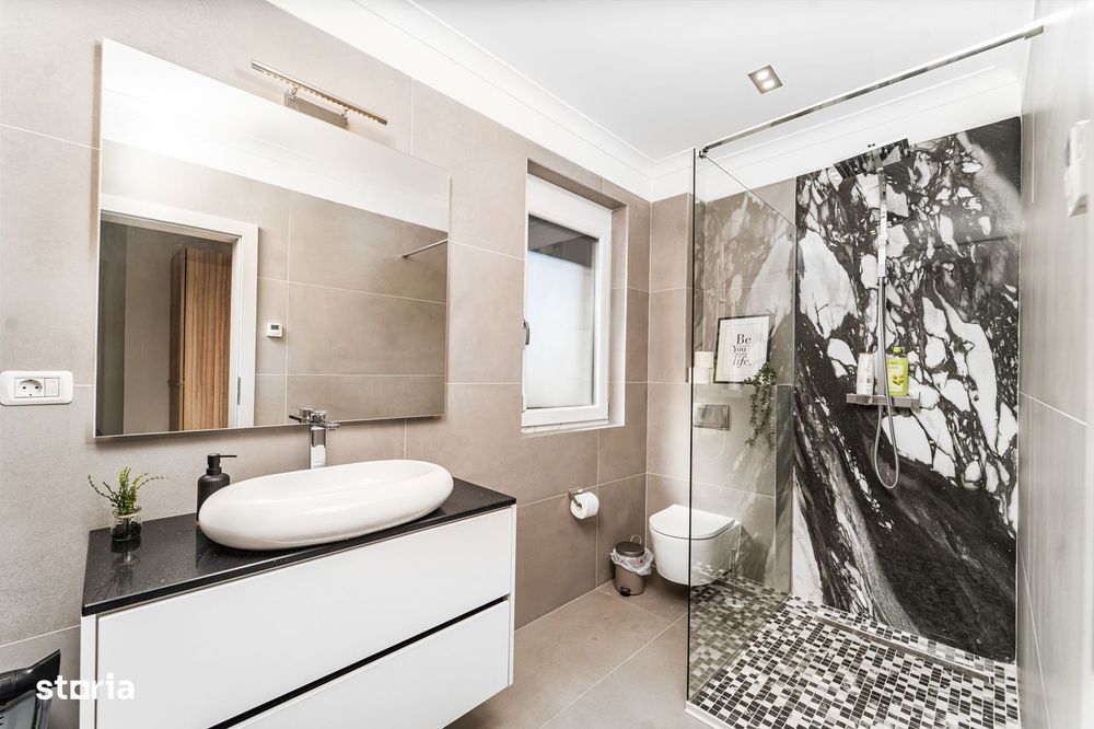 Apartament cu 2 camere, balcon și terasă