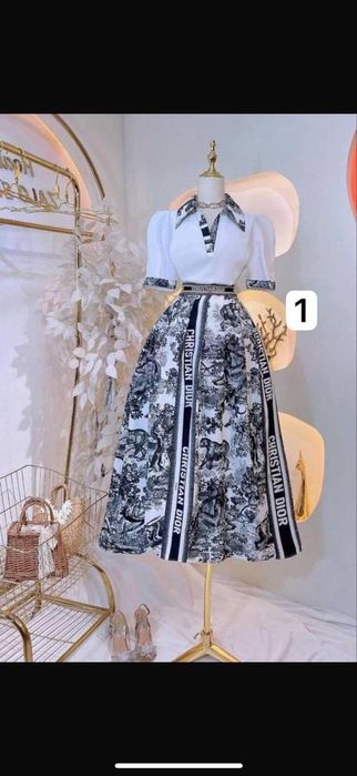 Seturi damă tricou + fustă lungă 
Poză 1 … m xl
Poză 2… l xl
Poză 3 …