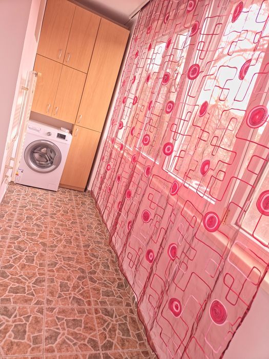 Închiriez ap 2 camere ,loc de parcare