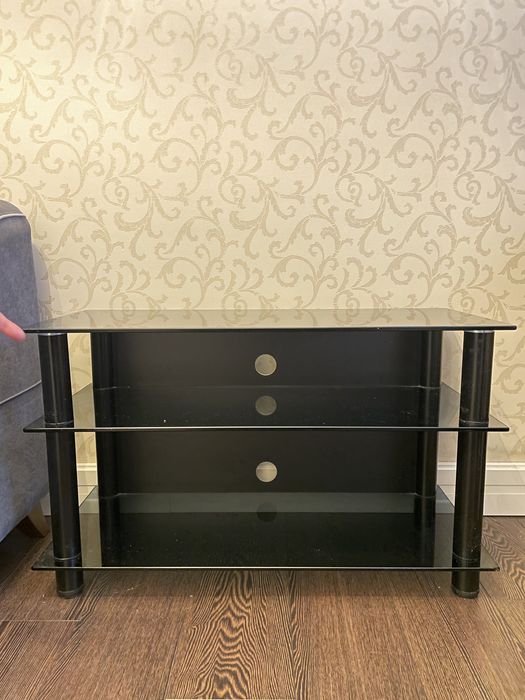 Тумба под телевизор или книг