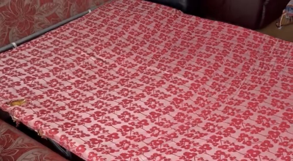 Разтегателен диван и нормален диван