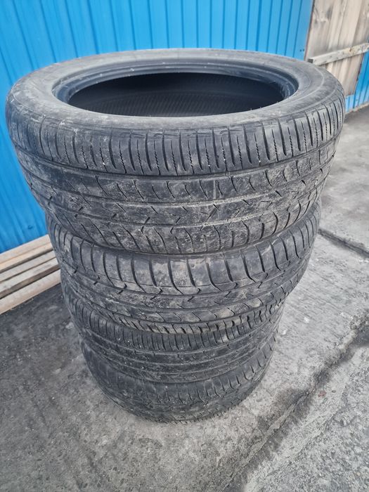 Продам летние шины.