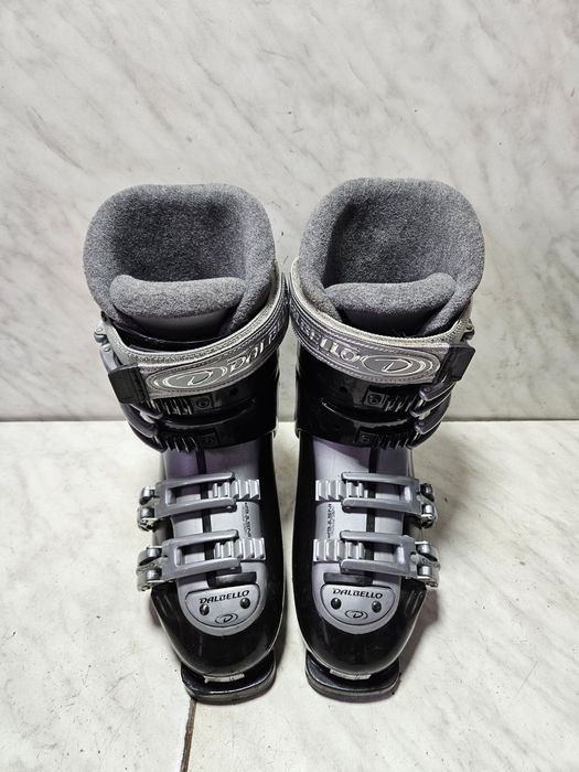 Clapari ski schi Dalbello  mondo  24  corespunde mărimii 37