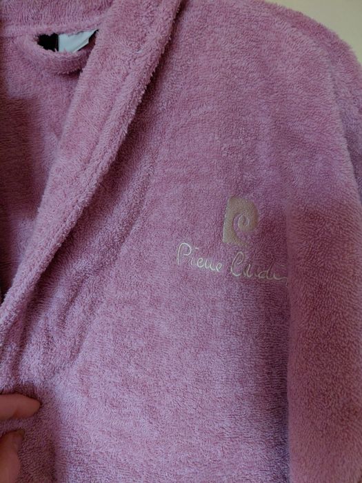 Халат за баня, чисто нов, много плътен и мек