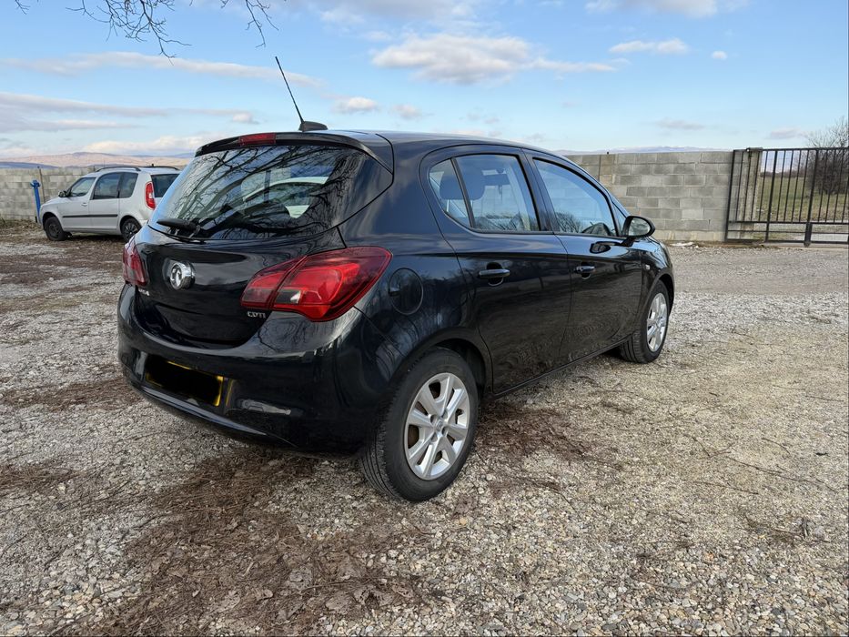 Opel Corsa E на части