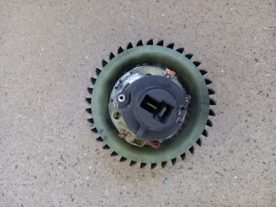 Запчасти на ауди