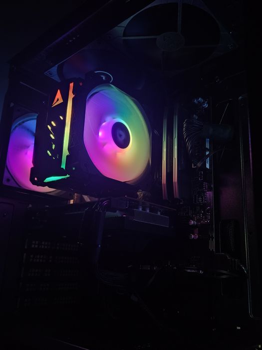 Sistem PC Gaming Ryzen 5 7600 + RX 6600 8Gb, 32gb ram Corsair ...