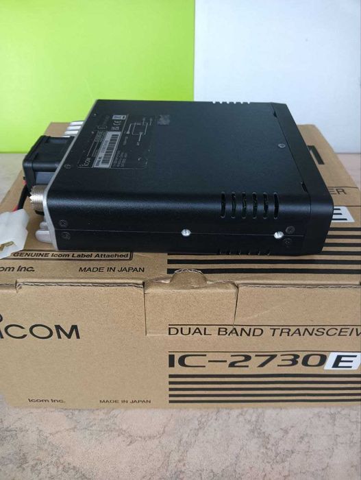 Продавам любителска радиостанция Icom IC-2730E