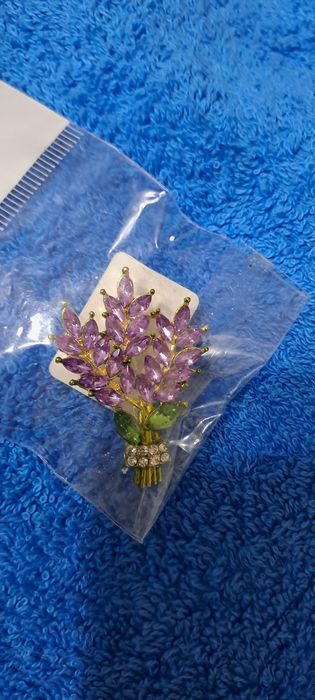Брошки   красивые.