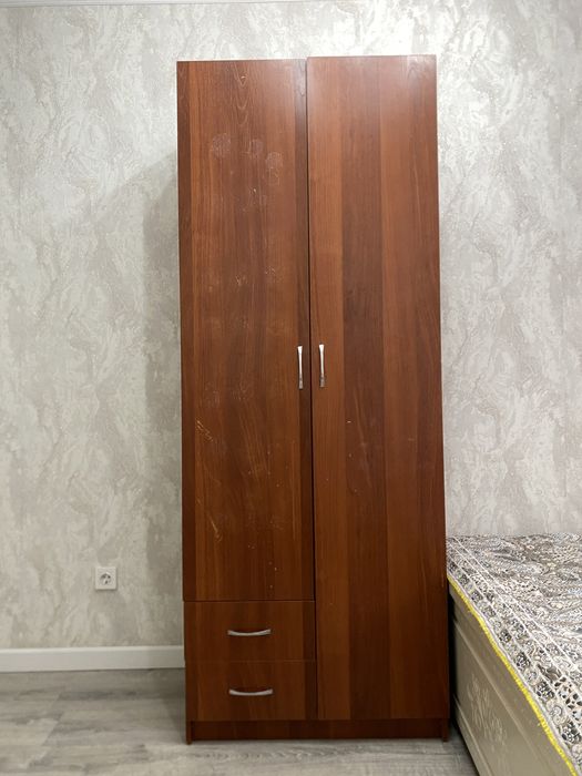 Продам б/у шкаф.