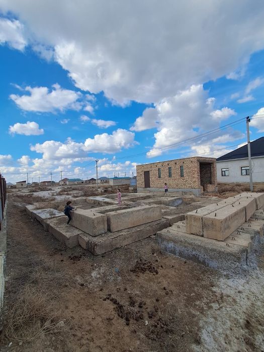 Байтерек 4 -те жер сатылады