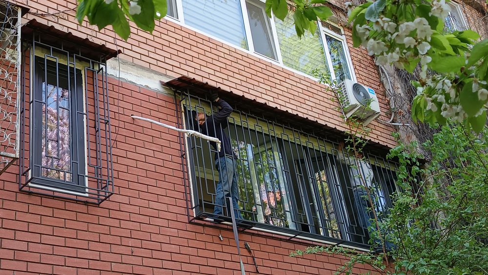 Решётки на окна и балконы. Козырьки.От Тимура.