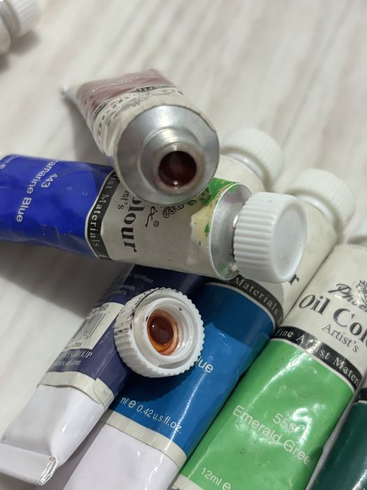 Продам масляные краски Oil Colour