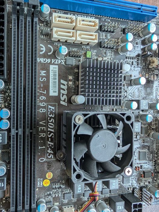 msi, E350IS-E45 , cu procesor integrat, low power, media server