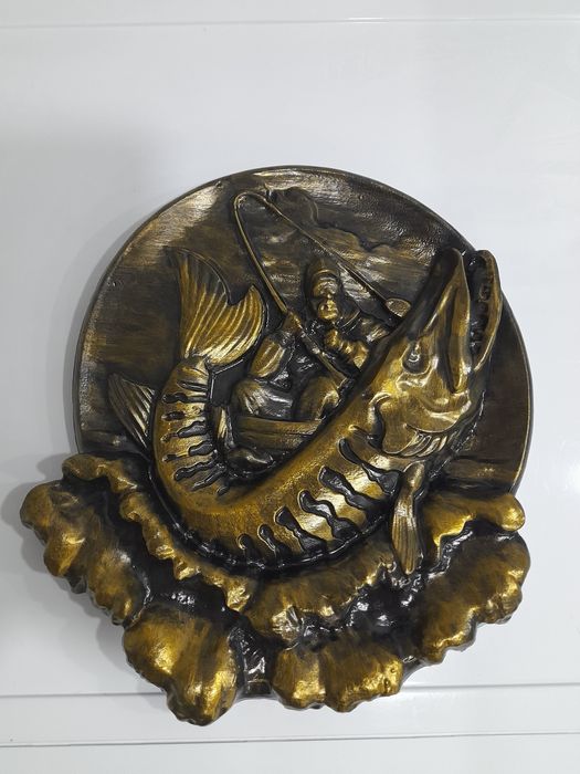 Продаётся гипсовая подвеска