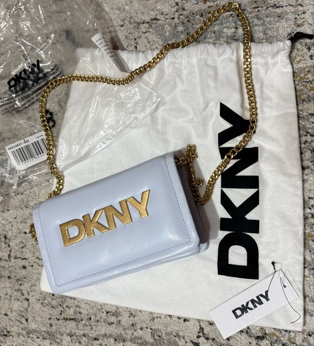 Оригинална чанта DKNY ест кожа