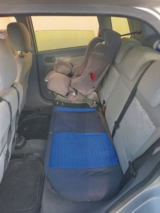 Vand ford fiesta benzina/GPL