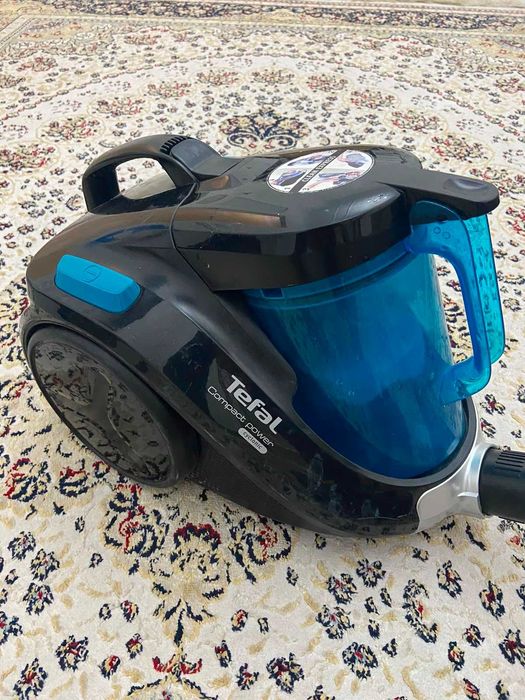 Продам пылесос Tefal compact power cyclonic