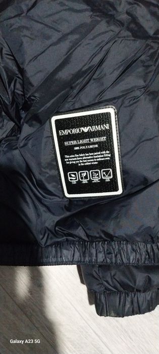 Запазено детско яке като ново за момиче.