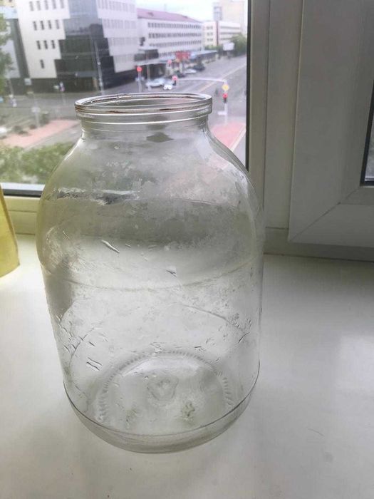 Продам 3- х литровые банки