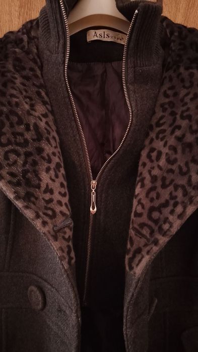 Серый двухпортный пальто