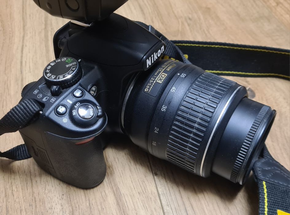 DSLR Nikon D3100 + blitz SB-600 + 2 obiective