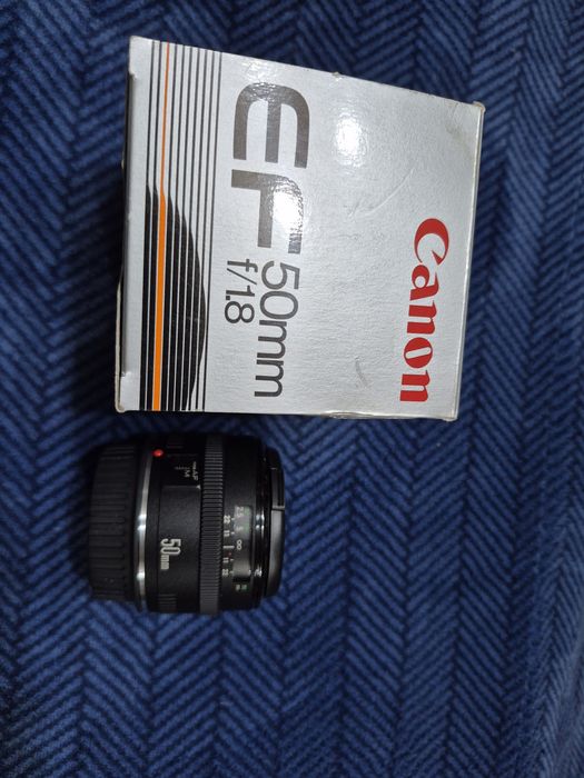 Obiectiv Canon EF 50mm f1.8