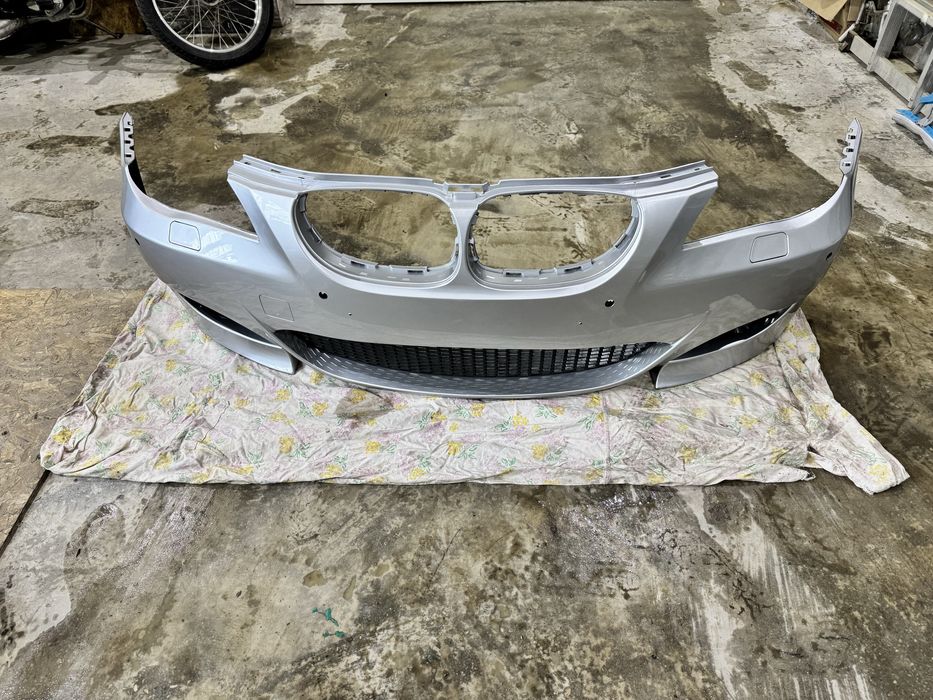 Предна М5 стил броня за е60/е61