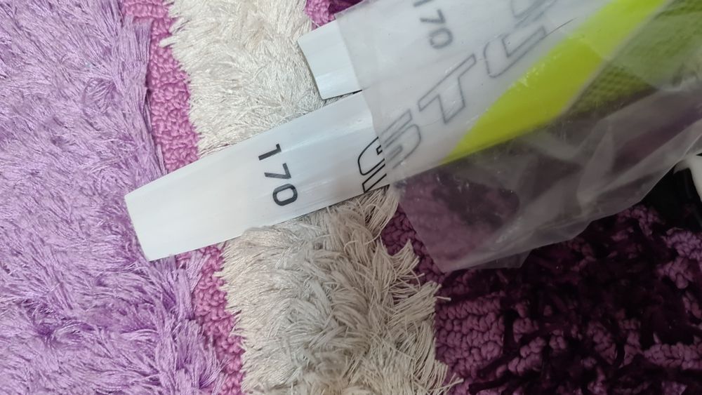 Лыжи 170 см продам