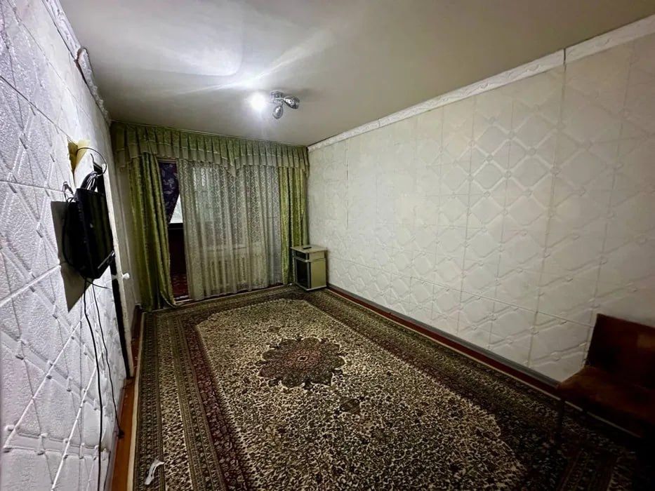 Продается 1ком кв. 1/4/4 Чил-20