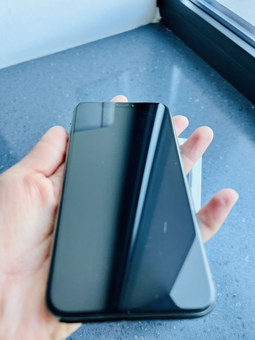 iPhone X в отличном состоянии