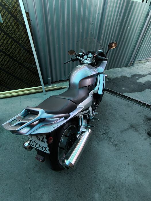 Продам мотоцикл Yamaha fjr1300 .