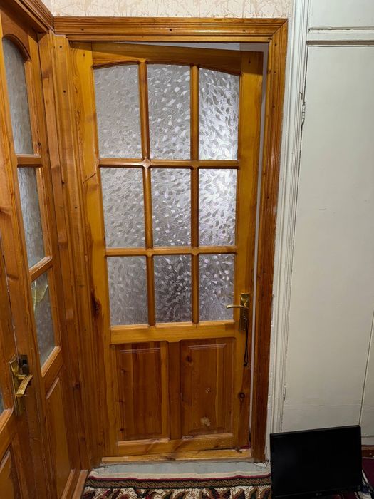 5 та эшик сотилади