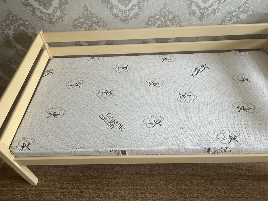 Продам кровать, детская подростковая!