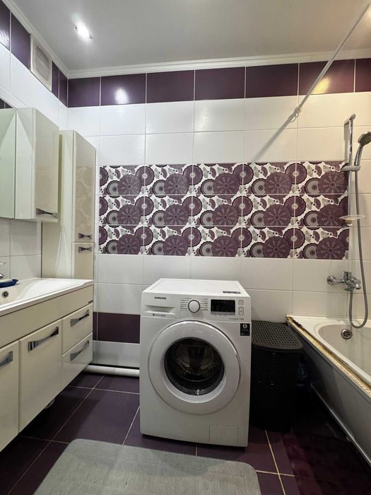 Продам 3х комн кв Батыс с ремонтом