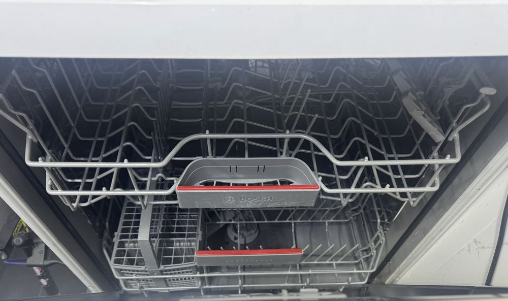 Продам посудомоечную машину