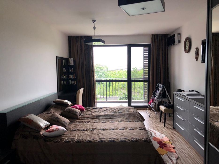 Дава се под наем Четиристаен апартамент в Варна, м-т Траката - 150 кв.м за 900 € - Снимка #10