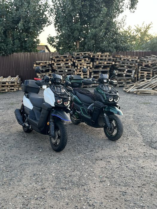 Продам скутер 150куб. Срочно