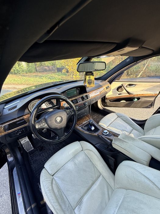 Vând bmw 330 d !