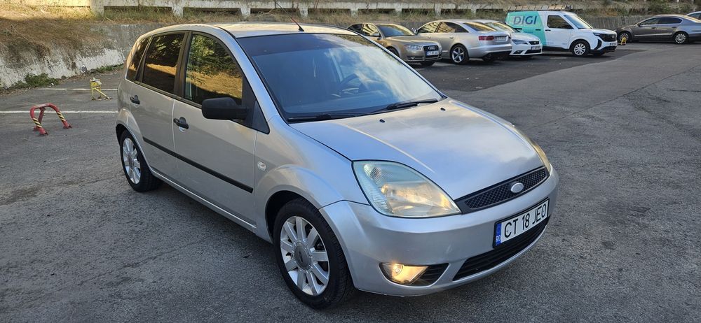 Ford fiesta 1.4 benzina stare buna