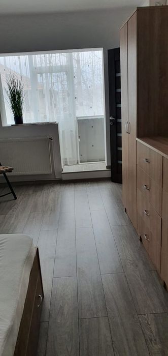 Garsoniera de închiriat