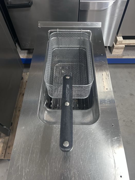 Friteuza electrica Digitala Linia 900