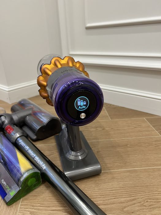 Пылесос Dyson V15 Detect Absolute