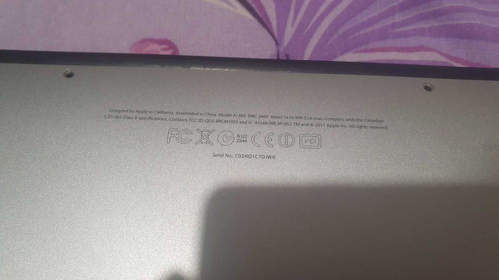 Laptopuri Apple Pro si Air