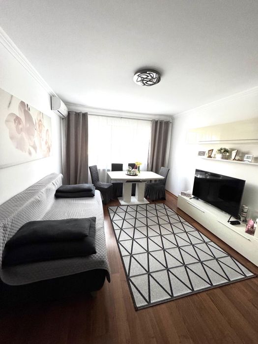 Apartament 3 camere de vânzare – Bulevardul Cetății