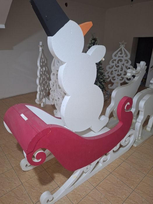 Продаётся новогодняя ёлка с игрушками