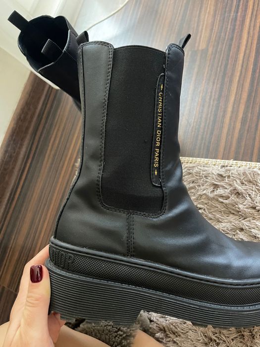 Кожени боти Д///
