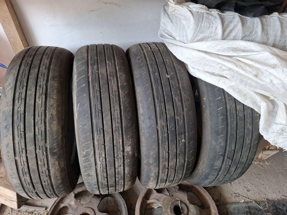 Продам шины р15           летние